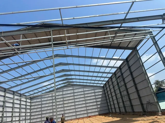 Chính Chủ cần bán xưởng mặt tiền đường 856 gồm 910m2 đất sẵn 616.5m2 ONT thuộc Tân Phước gần KCN Long Giang .