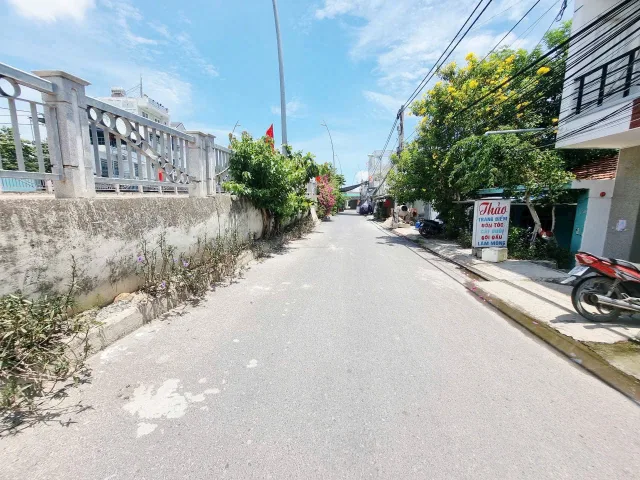 🔴 Một căn nhà vừa để ở, vừa kinh doanh hoặc đầu tư lâu dài thì đây là sản phẩm rất đáng cân nhắc.

👉 Mặt Đường Phong Châu – Phường Nam Nha Trang