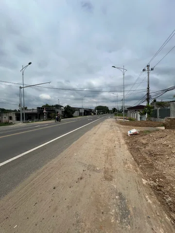 🔥 ĐẤT THỔ CƯ 5x30m – CHỈ 5XX TRIỆU 🔥

📍 Gần nút giao Tránh Đông BMT – Tỉnh lộ 2
🏠 Thổ cư 125m²
📕 Sổ hồng riêng

Cách Tỉnh lộ 2 chỉ 100m, hẻm ô tô, khu dân cư đông đúc, thích hợp an cư hoặc đầu tư.
LH : 0945.48.7000 để sở