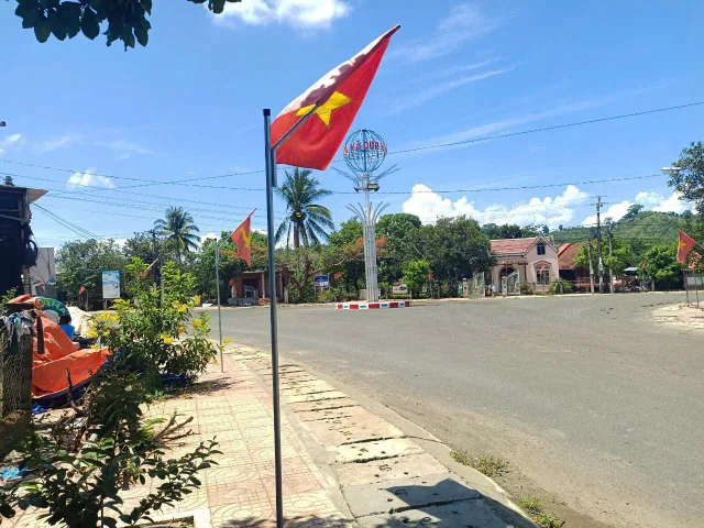 🔥 CẦN BÁN 2 CĂN NHÀ MẶT TIỀN ĐƯỜNG VÕ VĂN KIỆT
📍 Xã Dur Kmăl, Huyện Krông Ana, Đắk Lắk