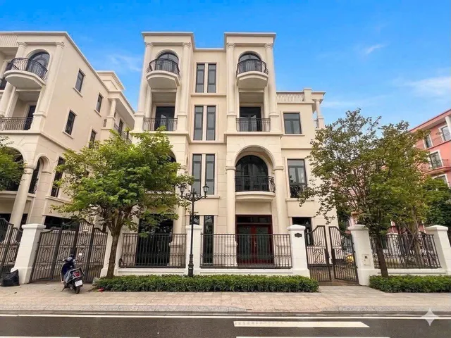 Shophouse Trung tâm TP Uông Bí - Đối diện siêu thị - tiềm năng kinh doanh cực tố