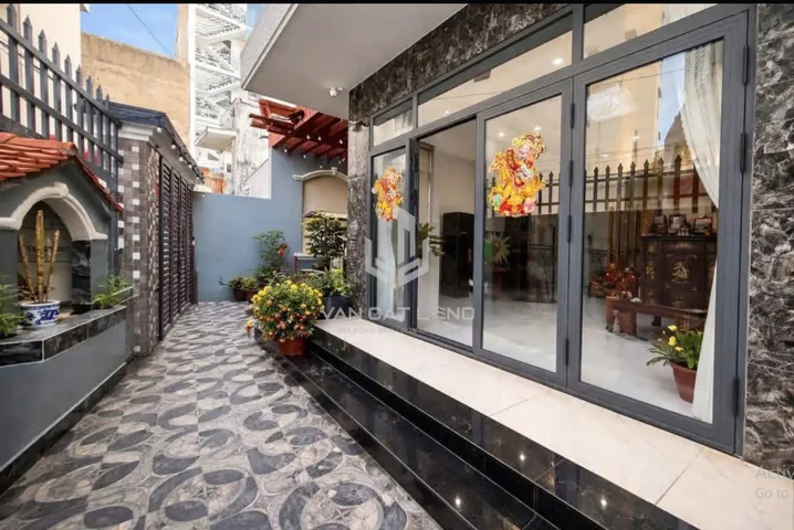 🔥 SIÊU PHẨM COMPOUND HOÀNG HOA THÁM (P.2) – BIỆT THỰ ĐẲNG CẤP VÀ DÃY TRỌ CÓ DÒNG TIỀN – HẺM XE HƠI SÁT BIỂN – GIÁ 33.5 TỶ! 🔥