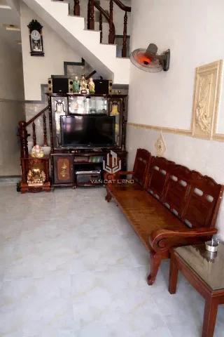 🔥 HIẾM CÓ! NHÀ 2 TẦNG LÕI TRUNG TÂM PHƯỜNG 1 – SÁT VÁCH CÁP TREO HỒ MÂY & BIỂN BÃI TRƯỚC – 62M² FULL THỔ CƯ ĐÔNG NAM – GIÁ 5.4 TỶ 🔥