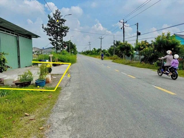 Chủ ngộp bán gấp lô đất 6x40. Thổ cư. Đường nhựa lớn. Sát bên có 3 dãy trọ đang hoạt động. Đất tại Bàu Bang - Bình Dương