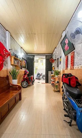 Bán nhà hẻm Ô tô Cách Mạng Tháng Tám, QUẬN 3, DT 3 x 10m (30 m2), giá 6.2 tỷ