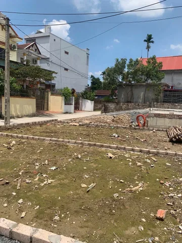 Bán 55 m Hoa Động đường thông ô tô , cách đường nhựa 20m. L/h:076.231.9990 em Thúy