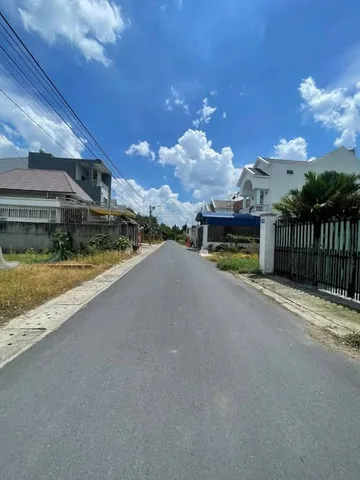 Chủ Cắt lỗ ra nhanh đất như hình dân đông đường nhựa 10m