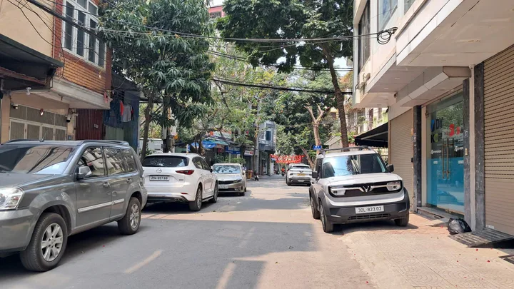 Cho thuê nhà THIÊN HIỀN, Mỹ Đình. 30 triệu/ tháng. Phù hợp thuê làm VP, Trung Tâm Ngoại Ngữ