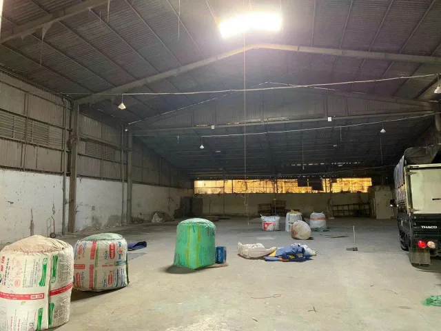 Bán nhà kho mt Thanh Niên, xã Phạm Văn Hai dt 706m2 full thổ giá 16,5 tỷ