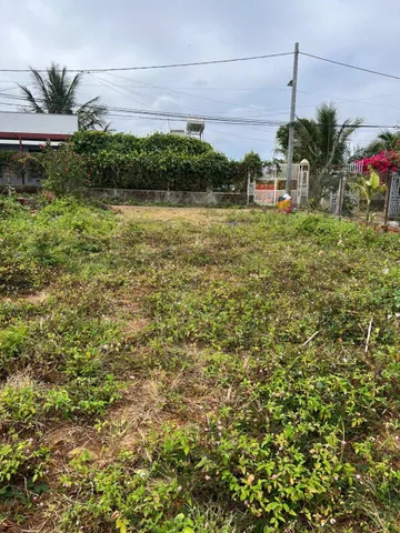 📢 BÁN ĐẤT KM20 – XÃ EAKNUEC, ĐẮK LẮK | GẦN KHU SẦU RIÊNG, GIÁ 2,4 TỶ

🌳 Lô đất đẹp tại khu vực KM20, xã EaKnuec, vị trí thuận tiện: 📍 Ngay khu sầu riêng, đoạn công an thường đứng làm nhiệm vụ, đi thẳng vào khoảng 100m, lô đất nằm bên phải, gần kho xưởng