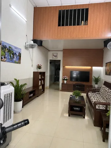 Bán nhà Thạnh Xuân 25 Quận 12, diện tích 60m2, 3 phòng ngủ, hẻm 3.5m, gần Gò Vấp, Hà Huy Giáp. Giá 4.25 tỷ