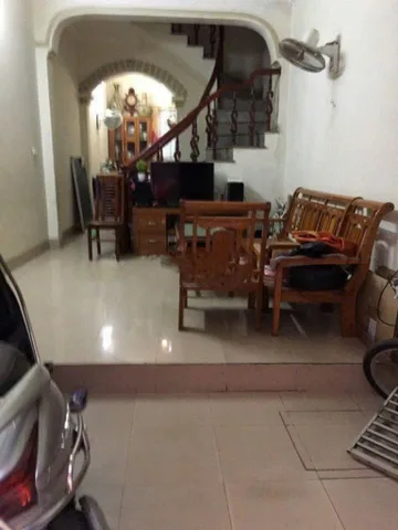 Cho thuê nhà Lê Quang Đạo, Phú Đô quận Nam Từ Liêm,42M*3 tầng (3 ngủ) giá 10 triệu