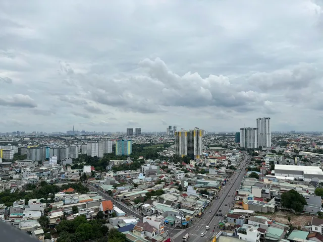 Bán CH sổ hồng tầng cao (15.24), 2PN2WC giá chỉ 2ti3, kế làng ĐHQG HCM , view HB