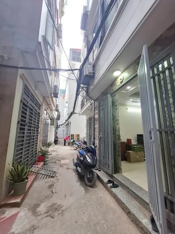 Bán Nhà Thanh Lân. Hoàng Mai. DT 34m2. MT 4.3m. 5 Tầng. Giá 4.99 Tỷ.