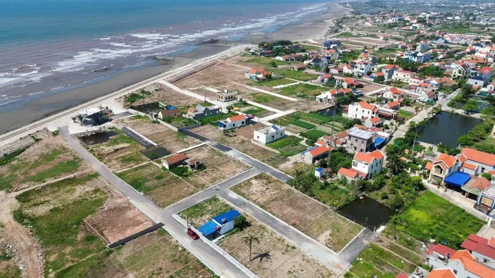 CHỈ NHỈNH HƠN 1 TỶ SỞ HỮU NGAY LÔ ĐẤT BIỂN ĐỐI DIỆN KHU ĐÔ THỊ LẤN BIỂN