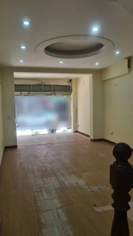 Cho thuê nhà mặt đường Nguyễn Ngọc Nại, Thanh Xuân 100M x 3T(XD 60M) giá 25 triệu