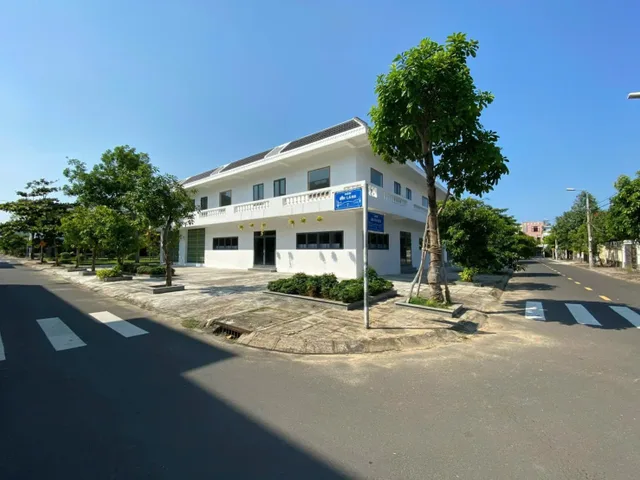 🔥 SIÊU PHẨM 2 MẶT TIỀN ĐƯỜNG 16M – GẦN BIỂN TUY HÒA 🔥

📍 Đường Lưu Văn Liêu, TP. Tuy Hòa
🌊 Cách biển chỉ khoảng 500m

✅ Diện tích: 1.357,3m²
✅ Kích thước đẹp: 44m x 31m
✅ 2 mặt tiền đường rộng 16m
✅ Thích hợp làm siêu thị, khách sạn, nhà hàng, tru