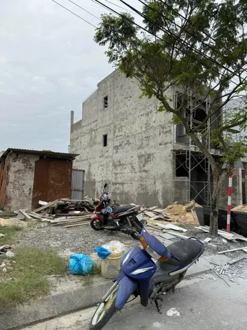 🔥 SỤP HẦM GIÁ ĐẦU TƯ – ĐẤT GẦN BIỂN NON NƯỚC CHỈ CÒN 5,180 TỶ 🔥