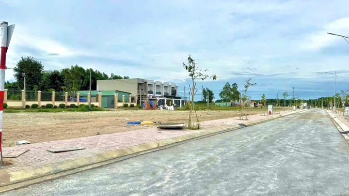 Liên hệ: 077.813.8263  - Bình có ZALO