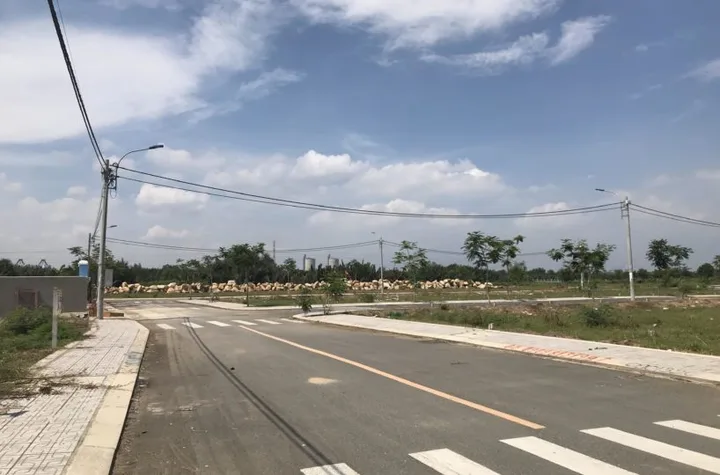 Đất nền sát sân bay long thành chỉ 8triệu/m2 mặt tiền đường 40m sổ hồng riêng