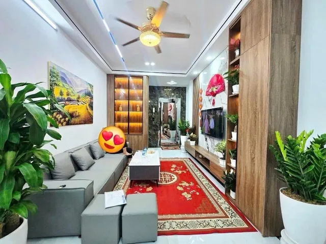 💥 Chủ cần bán gấp! Nhà Xuân Thủy 35m², 6 tầng, thang máy, giá cực tốt