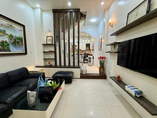 Bán Nhà Phân Lô Lê Trọng Tấn - Thanh Xuân, Ô Tô Đỗ Cửa | 47m2 4 Tầng | 70m Ra Phố, Ở Ngay
