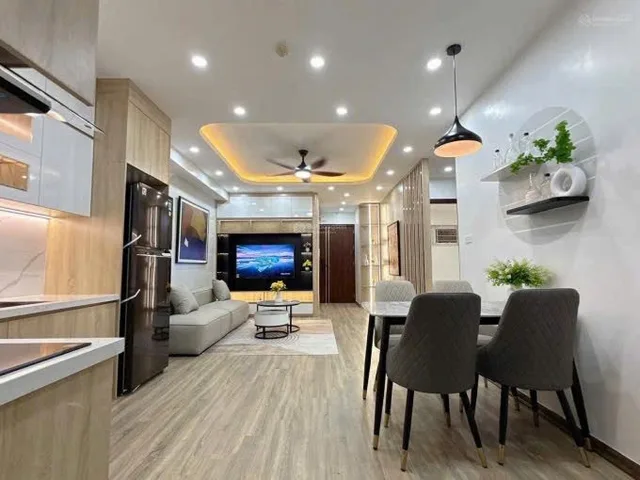 Căn hộ chung cư Đường Lê Quang Định, Phường Hạnh Thông, Hồ Chí Minh - Quận Gò Vấp, Hồ Chí Minh cũ.
- Diện tích 48m², thiết kế 2 phòng ngủ và 2 phòng tắm, rất phù hợp cho gia đình nhỏ.
- Giá bán 1,92 tỷ có sổ hồng riêng bao sang tên công chứng
- Đang có