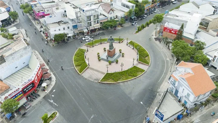CẦN BÁN GẤP – ĐẤT ĐÔ THỊ LONG THUẬN GIÁ CHƯA ĐẾN 700 TRIỆU