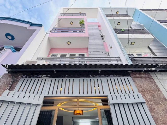Kẹt tiền bán gấp căn 43m2 giá 2 tỷ 350 triệu đường Lê Văn Duyệt, phường 3, Bình Thạnh.