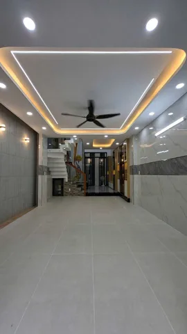 NHÀ 5 TẦNG LÊ VĂN QUỚI FULL NỘI THẤT HẺM TẢI THÔNG