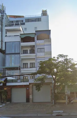 Bán nhà đường lê lợi. Ngay ngã tư .nhà 1 trệt 3 lầu kiên cố. Dt:4,1x24m dt xây dựng 53m2 , diện tích sử dụng 95m2. 
Giá : 12.5 tỷ thương lượng trực tiếp chủ nhà.