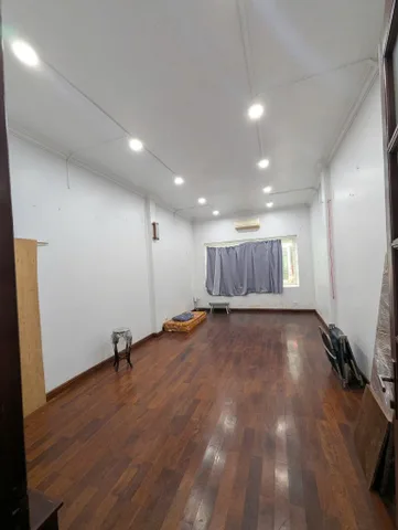 Cho thuê nhà Vương Thừa Vũ, Thanh Xuân, Hà Nội ( gần ngã tư sở )