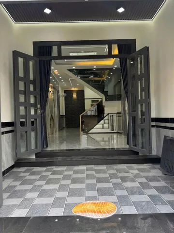 Siêu phẩm nhà 43m2 hẻm xe tải đường Lê Văn Khương, gần lẩu Bò Tèo. Có 2PN 2WC. Giá 1,49 tỷ (còn TL)