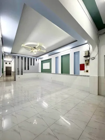 Nhà đẹp giọn vô ở liền DT 80m² giá chỉ 2T8  SHR ở Long phước Q9 TPHCM