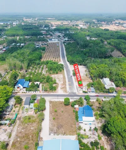 Kẹt Bank phát Mãi giá sỷ 5 lô 250m2/lô có 100m2 thổ cư đường nhựa to gần chợ có cty đang hoạt động