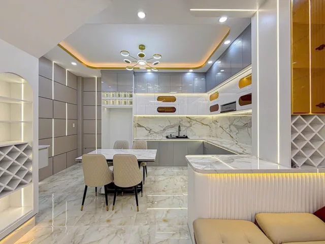 Nhà Hẻm thông Xe Hơi Đường Gò Ô Môi, Quận 7 - Xe Hơi Đậu Trong Nhà - Cạnh Phú Mỹ Hưng