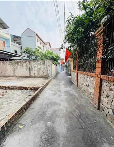 ĐẤT ĐẸP ĐỀN ĐÔ - HÀNG HIẾM - CHỈ VÀI PHÚT DI CHUYỂN RA TRUNG TÂM TỪ SƠN- SÁT CHỢ - TRƯỜNG HỌC TIỆN ÍCH ĐẦY ĐỦ
