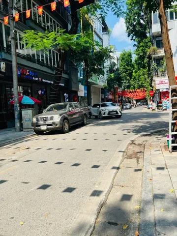 TRUNG TÂM BA ĐÌNH 128m * MT11m - DÒNG TIỀN 2,5 TỶ/ NĂM - KINH DOANH ĐỈNH.