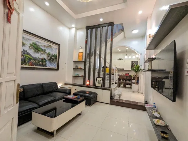 Bán Nhà Lê Trọng Tấn. Thanh Xuân. Ô Tô. DT 47m2. MT 4m. 4 Tầng. Giá 13.3 Tỷ.