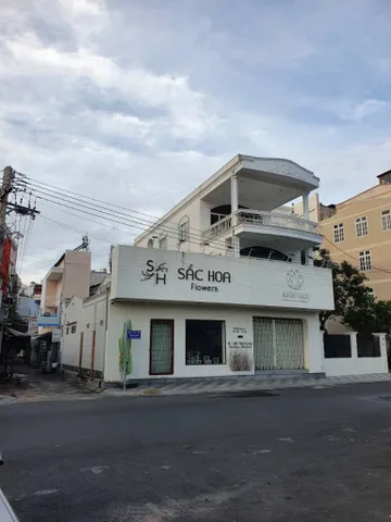 Bán nhà 3 tầng mặt tiền Trưng Nhị, Phan Thiết, trung tâm, gần chợ lớn sầm uất