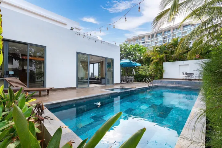 🔥 SIÊU PHẨM VILLA CĂN GÓC 2 MẶT TIỀN HỒ BƠI SÁT BIỂN – NẰM TRONG TRONG ARIA RESORT (LONG CUNG, VŨNG TÀU) – DIỆN TÍCH KHỦNG 689M² – GIÁ CHỈ 30 TỶ (HƠN 40TR/M² RẺ HƠN 1/4 KHU VỰC)! 🔥