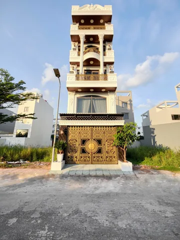 1 căn nhà đẹp khu Compound Phước Kiển 5 tầng thang máy