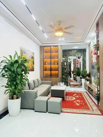 CẦU GIẤY – 7 TẦNG THANG MÁY – GẦN PHỐ – FULL NỘI THẤT – Ở + KINH DOANH