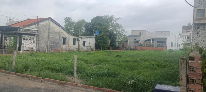 Bán đất 400m2 gần đường Đặng Thúc Vịnh