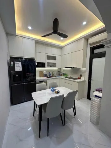 Cho Thuê Nhà Ngõ 9 Đặng Thai Mai - Tây Hồ 40M² 4 Tầng 3 Ngủ - Full Nội Thất Cao Cấp - Giá Thuê 19tr