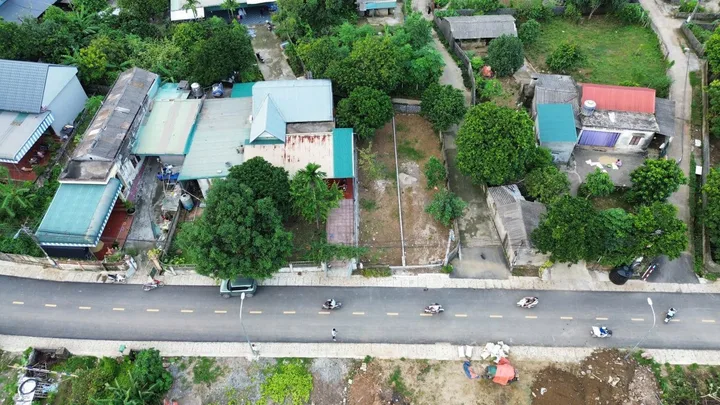 2 lô 99.8m và 101m - trục chính KD - Lô góc 2 mặt - đường nhựa - giá đầu tư