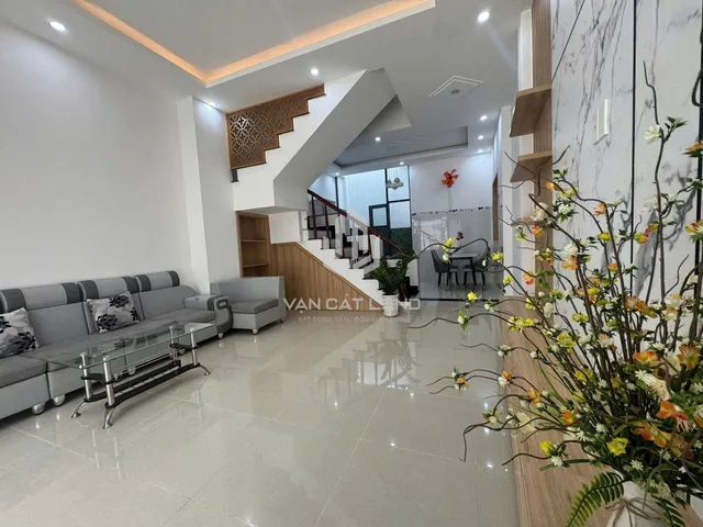 🔥 "SÁT VÁCH MẶT PHỐ ĐÚNG 20M – THẾ ĐẤT NỞ HẬU SINH TÀI LỘC" XÔ VIẾT NGHỆ TĨNH P. THẮNG TAM – NHÀ 3 TẦNG MỚI ĐẸP LUNG LINH – FULL THỔ CƯ – GIÁ 5.290 TỶ 🔥