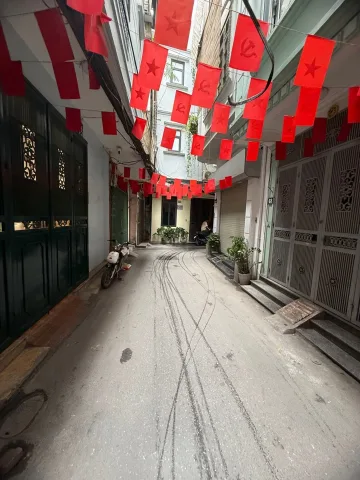Khâm Thiên, 31m x 3tầng x Mt 6.3, nhà đẹp hiện đại ngõ thoáng, tối ưu công năng, an sinh đẳng cấp