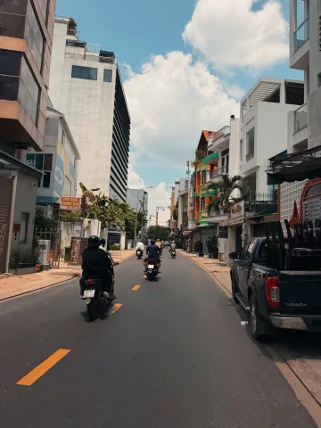 🏡 SIÊU PHẨM TÂN BÌNH – LÔ GÓC GẦN ETOWN CỘNG HÒA – CHỈ 5,3 TỶ 🔥

✅ Diện tích 40m² (3.4m x 12m)
✅ Nhà 2 tầng, gồm 3PN – 2WC, vào ở ngay.
✅ Lô góc, hẻm 3 gác sát mặt tiền, vài bước ra đường lớn.
✅ Ngay Etown Cộng Hòa, khu dân trí cao, an ninh, tiện ích