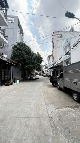 HƠN 7T - NHÀ 3 TẦNG, HXH THÔNG - NGAY TÂN HƯƠNG, ĐỘC LẬP - GẦN 60M2, Ô TÔ NGỦ NHÀ